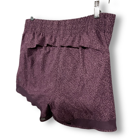 Athleta Mesh Racer Run Shorts Sz L Printed 4" Purple Activewear Athletic - Picture 6 of 9
